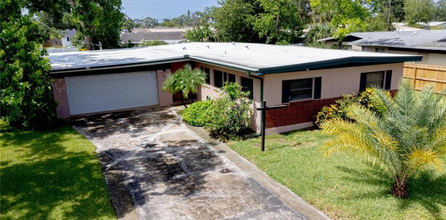 Casa en Titusville, Florida 3 dormitorios, 164.16 m2 № 1810247