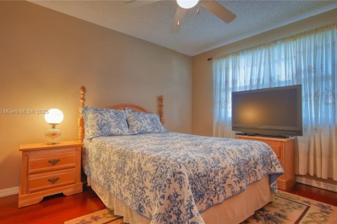 Casa en venta en Davie, Florida, 4 dormitorios, 234.3 m2 № 1857141 - foto 20