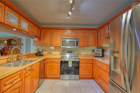 Casa en venta en Davie, Florida, 4 dormitorios, 234.3 m2 № 1857141 - foto 9