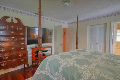 Casa en venta en Davie, Florida, 4 dormitorios, 234.3 m2 № 1857141 - foto 26