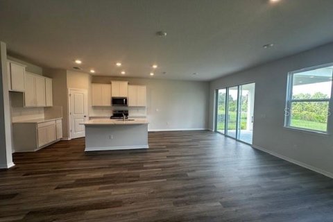 House in Bradenton, Florida 4 bedrooms, 256.04 sq.m. № 1349818 - photo 2