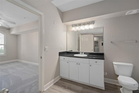 Condo in Orlando, Florida, 2 bedrooms  № 1765249 - photo 10
