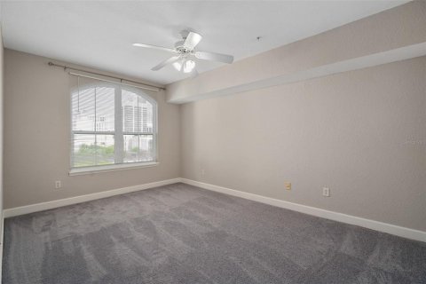 Condo in Orlando, Florida, 2 bedrooms  № 1765249 - photo 12