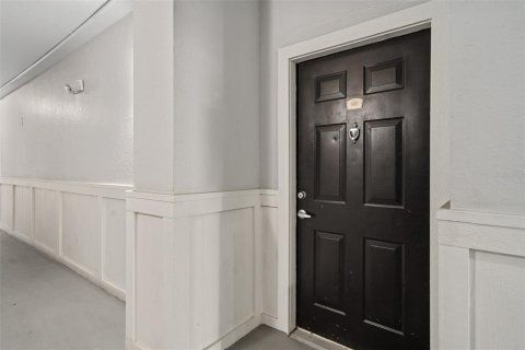 Condo in Orlando, Florida, 2 bedrooms  № 1765249 - photo 2