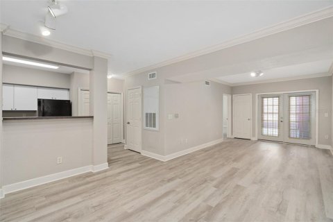 Condo in Orlando, Florida, 2 bedrooms  № 1765249 - photo 4