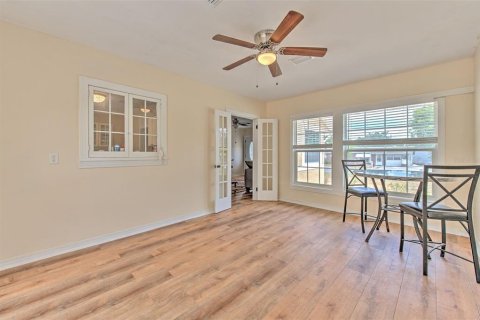 Casa en venta en Zephyrhills, Florida, 2 dormitorios, 110.37 m2 № 1722343 - foto 13