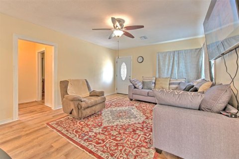 Casa en venta en Zephyrhills, Florida, 2 dormitorios, 110.37 m2 № 1722343 - foto 6