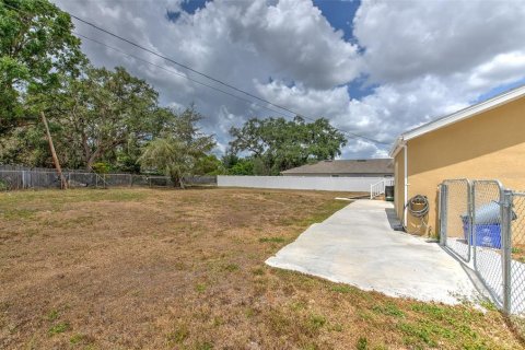 Casa en venta en Zephyrhills, Florida, 2 dormitorios, 110.37 m2 № 1722343 - foto 25