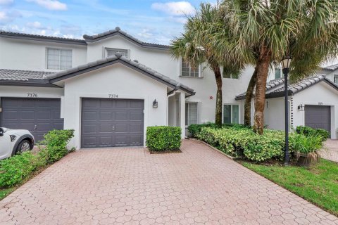 Touwnhouse à Parkland, Floride 3 chambres, 164.99 m2 № 2406229