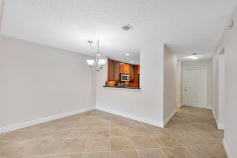 Touwnhouse à vendre à Parkland, Floride: 3 chambres, 164.99 m2 № 2406229 - photo 7