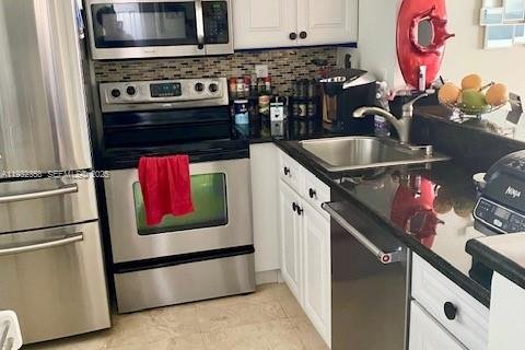 Condominio en alquiler en Pompano Beach, Florida, 1 dormitorio, 60.2 m2 № 1991897 - foto 8