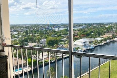 Condominio en alquiler en Pompano Beach, Florida, 1 dormitorio, 60.2 m2 № 1991897 - foto 4