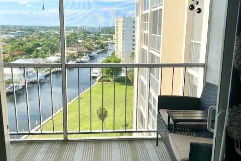Condominio en alquiler en Pompano Beach, Florida, 1 dormitorio, 60.2 m2 № 1991897 - foto 2