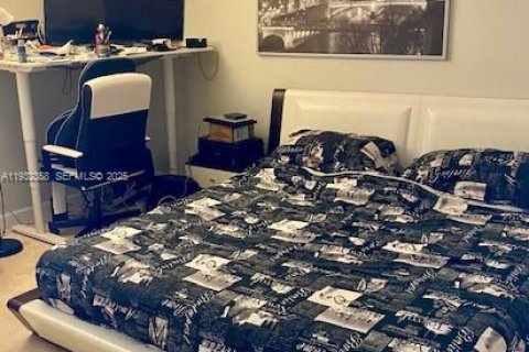 Condominio en alquiler en Pompano Beach, Florida, 1 dormitorio, 60.2 m2 № 1991897 - foto 13