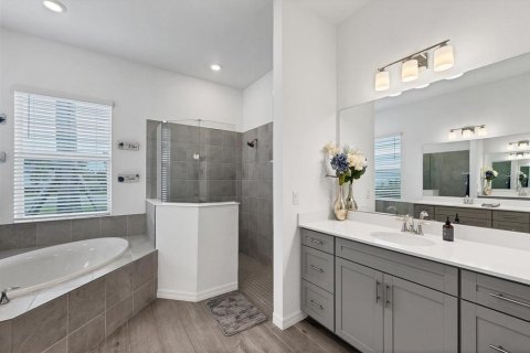 Купить виллу или дом в Венеция, Флорида 7 комнат, 220.55м2, № 1912215 - фото 23