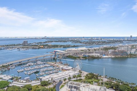 Купить кондоминиум в Майами, Флорида 1 спальня, 90.86м2, № 2053670 - фото 24