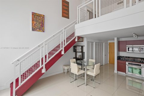 Кондоминиум с 1 спальней в Майами, Флорида № 2053670