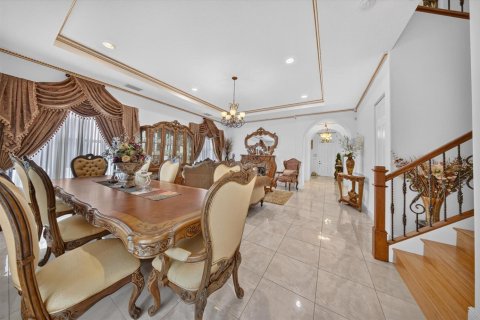 House in Cooper City, Florida 4 bedrooms, 252.69 sq.m. № 2180925 - photo 7