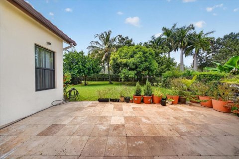 House in Cooper City, Florida 4 bedrooms, 252.69 sq.m. № 2180925 - photo 28