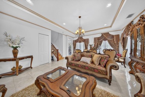 House in Cooper City, Florida 4 bedrooms, 252.69 sq.m. № 2180925 - photo 9