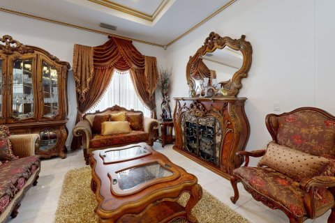 House in Cooper City, Florida 4 bedrooms, 252.69 sq.m. № 2180925 - photo 4