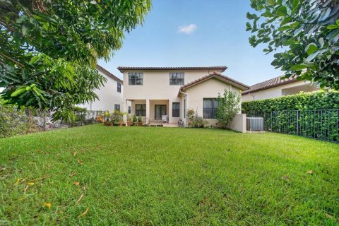House in Cooper City, Florida 4 bedrooms, 252.69 sq.m. № 2180925 - photo 29