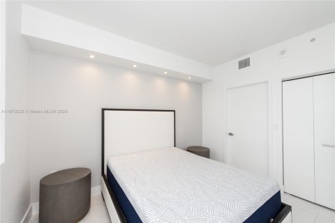 Купить кондоминиум в Корал-Гейблс, Флорида 2 спальни, 86.58м2, № 1897788 - фото 16