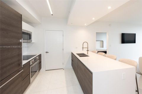 Купить кондоминиум в Корал-Гейблс, Флорида 2 спальни, 86.58м2, № 1897788 - фото 7