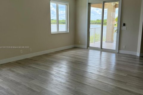 House in Weston, Florida 5 bedrooms, 348.1 sq.m. № 1809143 - photo 13
