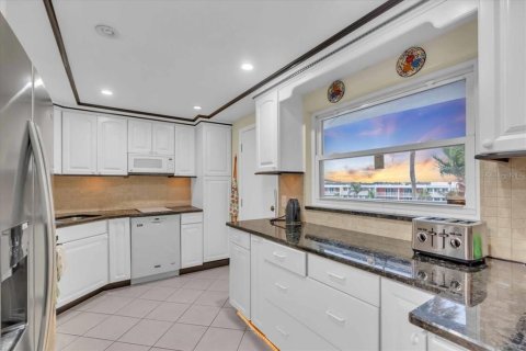 Condominio en alquiler en South Pasadena, Florida, 2 dormitorios, 162.58 m2 № 1508056 - foto 14