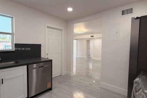 Villa ou maison à vendre à Fort Lauderdale, Floride: 3 chambres, 116.03 m2 № 2072036 - photo 8