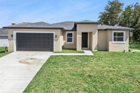 Casa en Poinciana, Florida 4 dormitorios, 182.46 m2 № 2384331