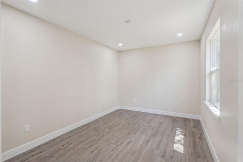 Casa en venta en Poinciana, Florida, 4 dormitorios, 182.46 m2 № 2384331 - foto 13