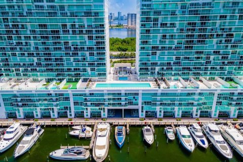 Terrain à vendre à Sunny Isles Beach, Floride № 1968623 - photo 2