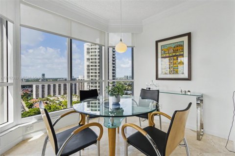 Copropriété à vendre à Aventura, Floride: 2 chambres, 203.46 m2 № 2411751 - photo 29