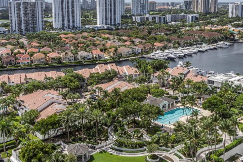 Copropriété à vendre à Aventura, Floride: 2 chambres, 203.46 m2 № 2411751 - photo 13