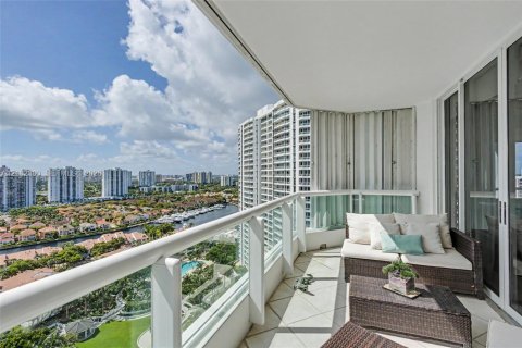 Copropriété à vendre à Aventura, Floride: 2 chambres, 203.46 m2 № 2411751 - photo 11