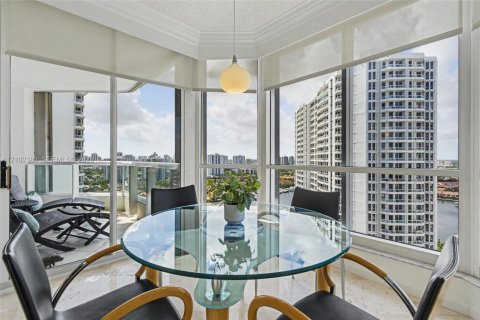 Copropriété à vendre à Aventura, Floride: 2 chambres, 203.46 m2 № 2411751 - photo 30