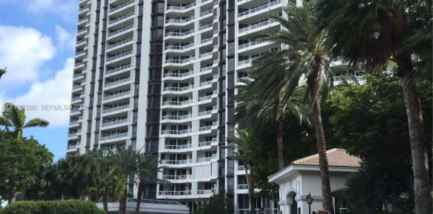 Condo à Aventura, Floride, 2 chambres  № 2411751