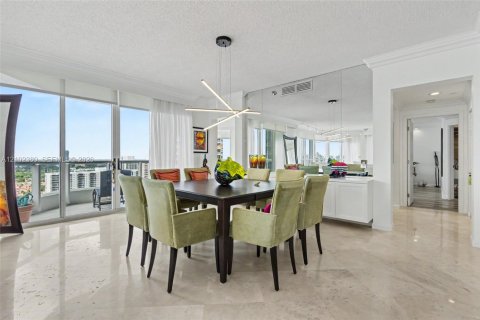Copropriété à vendre à Aventura, Floride: 2 chambres, 203.46 m2 № 2411751 - photo 21