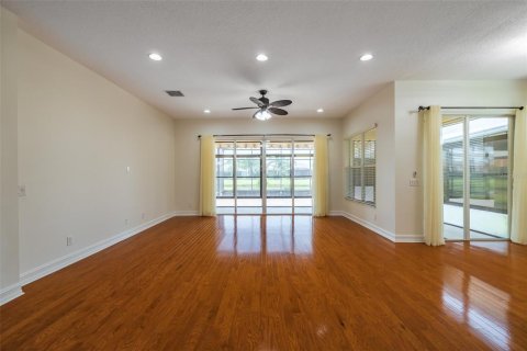 House in Wimauma, Florida 2 bedrooms, 191.47 sq.m. № 1373366 - photo 14