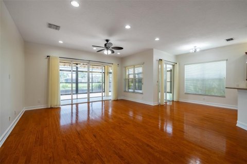 House in Wimauma, Florida 2 bedrooms, 191.47 sq.m. № 1373366 - photo 7