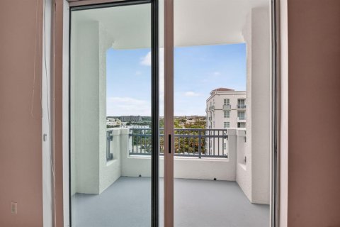 Condo in West Palm Beach, Florida, 2 bedrooms  № 2387219 - photo 30