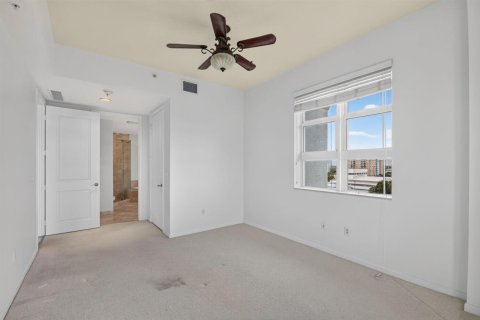 Condo in West Palm Beach, Florida, 2 bedrooms  № 2387219 - photo 29