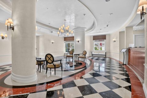 Condo in West Palm Beach, Florida, 2 bedrooms  № 2387219 - photo 16