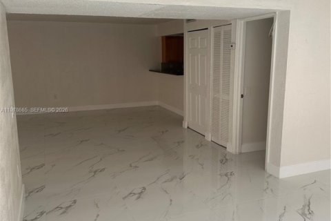 Townhouse in Miami, Florida 3 bedrooms, 171.87 sq.m. № 2044482 - photo 4