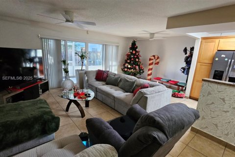 Купить таунхаус в Холливуд, Флорида 4 спальни, 155.15м2, № 1986747 - фото 5