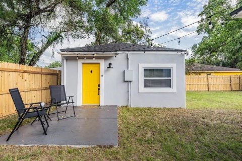 House in Tampa, Florida 3 bedrooms, 126.63 sq.m. № 1906145 - photo 21