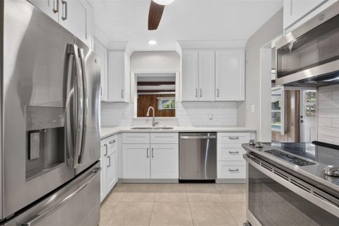 Casa en venta en Winter Park, Florida, 4 dormitorios, 197.51 m2 № 2304485 - foto 12