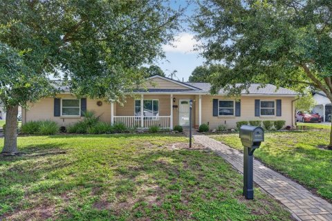 Casa en venta en Winter Park, Florida, 4 dormitorios, 197.51 m2 № 2304485 - foto 2